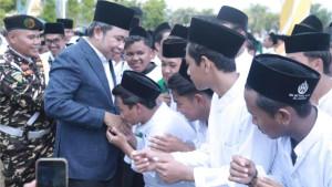 Bupati-Muhammad-Fawait-usai-pimpin-apel-hari-santr.jpg