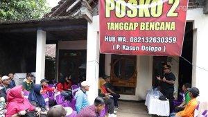Bupati-Nganjuk-Marhaen-Djumadi-bersama-BPBD-setempat-mendatangi-Dusun-Dolopo.jpg
