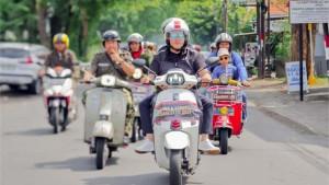 Bupati-Pasuruan-Rusdi-Sutejo-ditemani-sang-istri-saat-ikut-riding.jpg