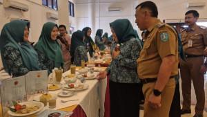 Bupati-Ponorogo-Sugiri-Sancoko-dan-istri-Susilowati-Sugiri-Sancoko.jpg
