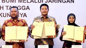 Bupati-Sidoarjo-Subandi-menandatangani-MoU-dengan-Ditjen-Migas-Kementerian-ESDM.jpg