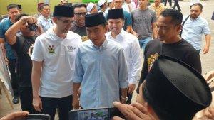 Cawapres-Gibran-Rakabuming-Raka-tiba-di-Ponpes-Amanatul-Ummah-Desa-Kembangbelor.jpg