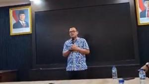 Cuplikan-tangkapan-layar-video-permintaan-PNS-di-hadapan-DPRD.jpg