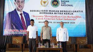 DPR-RI-bersama-mitra-kerja-Badan-Gizi-Nasional-di-mojokerto.jpg