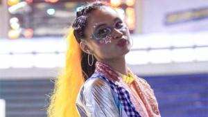 Dalam-penampilannya-bersama-Trafour-Dance-Crew-di-Azarine.jpg
