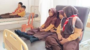 Dapur-Sehat-bantah-siswa-SD-mual-karena-keracunan-MBG.jpg