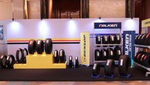 Deretan-ban-Dunlop-dan-Falken-dipamerkan-dalam-peluncuran-resmi-kolaborasi-dua-brand-global.jpg