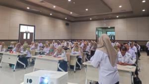 Evaluasi-Penyelenggaraan-Kesehatan-Jemaah-Haji-Kabupaten-Kediri-Tahun-2025.jpg