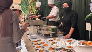 FOOD-TESTING-Jatiroso-Catering-di-Graha-YKP-Surabaya-ilustrasi-makanan-ilustrasi-katering.jpg