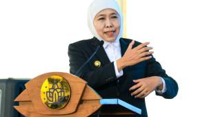 Gubernur-Jawa-Timur-Khofifah-ajak-wisudawan-Universitas-KH-Abdul-Chalim-Mojokerto-inovatif.jpg