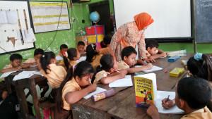Guru-PNS-Ungkap-Tunjangannya-Lebih-Kecil-dari-Penjaga-Sekolah-dan-Staf-Bisa-Beda-Jutaan-Rupiah.jpg