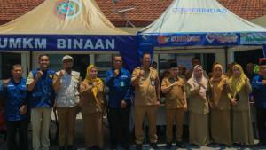 Gus-Barra-didampingi-Kadisperindag-Noerhono-saat-meninjau-pelatihan-digital-marketing.jpg