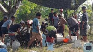 Haikal-santri-asal-Lamongan-adalah-satu-diantara-puluhan-korban-ambruknya.jpg