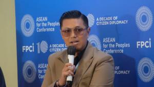 Hendy-Setiono-membagikan-pengalamannya-di-ASEAN-for-the-People-Conference-2025.jpg