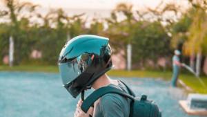 Ilustrasi-helm-maling-curi-helm-harga-jutaan-Rupiah.jpg