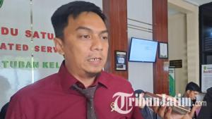 Juru-Bicara-Pengadilan-Negeri-Tuban-Rizki-Yanuar-memberikan-keterangan-2025.jpg