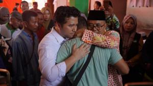 Kakanwil-Kementerian-Agama-Jawa-Timur-Akhmad-Sruji-Bahtiar-meninjau-ponpes-Al-Khoziny-Sidoarjo.jpg