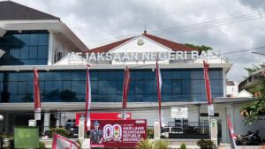 Kejari-Batu-kini-telah-menangani-kasus-penyanyi.jpg