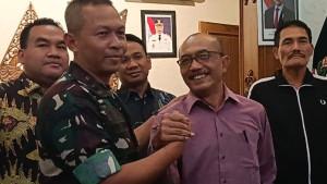 Ketua-Komisi-D-DPRD-Blora-minta-maaf-usai-mengkritik-keterlibatan-TNI-dalam-MBG.jpg