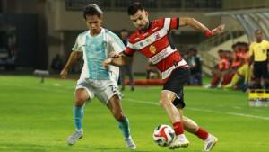 Laga-PSBS-Biak-vs-Madura-United-pada-pekan-ke-7-Super-League-20252026.jpg