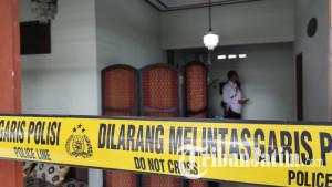 Lokasi-penemuan-granat-di-rumah-Jalan-Kalasan-Kota-Blitar-dipasang-garis-polisi.jpg