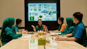 Manajemen-Avian-Brands-saat-memaparkan-Ikhtisar-Kinerja-Keberlanjutan-dalam-rapat-internal.jpg