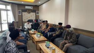 Mediasi-antara-pihak-PLN-dan-Nur-Hayati-difasilitasi-dprd-jombang.jpg