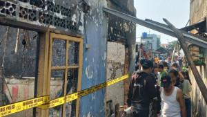 Miswanto-kehilangan-semua-barangnya-dalam-kebakaran.jpg