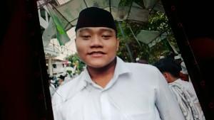 Pasangan-suami-istri-M-Siam-dan-Sunaida-masih-mencari-keberadaan-putra-sulungnya-Farhan-16.jpg