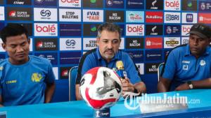 Pelatih-Arema-FC-Marcos-Santos-menargetkan-tiga-poin-saat-bertemu-Dewa-United.jpg