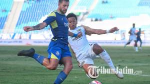 Pemain-Arema-FC-Ian-Lucas-Puleio-Araya-saat-Arema-FC-vs-Dewa-United.jpg