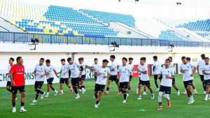 Pemain-Persela-menjalani-official-training-OT-di-Stadion-Surajaya-Lamongan.jpg