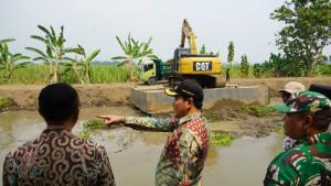Pemerintah-Kabupaten-Sidoarjo-kebut-normalisasi-sungaiHal-ini-guna-mengantisipasi-banjir.jpg