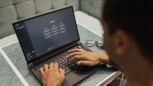Pemerintah-beberapa-negara-mulai-mengatur-tentang-Chat-GPT-dan-kecerdasan-buatan.jpg