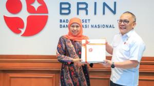 Pemprov-Jatim-menerima-penghargaan-BRIDABAPPERIDA-Optimal-2025.jpg