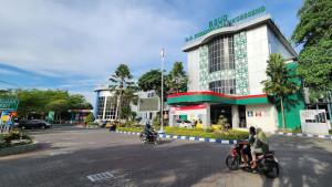 Perempuan-muda-asal-Kabupaten-Tuban-Jawa-Timur-mengalami-luka-bakar-serius-saat-menjalani-operasi.jpg