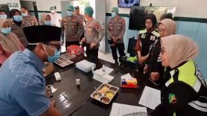 Polres-Kediri-Kota-menggelar-sidak-ke-SPPG-Rejomulyo-Kota-Kediri-ilustrasi-sppg-kediri.jpg