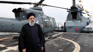 jatim/Presiden-Iran-Ebrahim-Raisi-tengah-mengunjungi-pangkalan-angkatan-laut.jpg