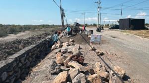 Proyek-betonisasi-Jalan-Kalanganyar-Segorotambak-Sidoarjo-dalam-pengerjaan.jpg