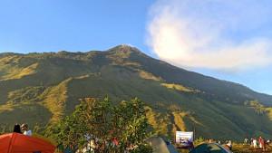 Puncak-Gunung-Pundak-1585-Mdpl-di-kawasan-Tahura-Raden-Soerjo.jpg