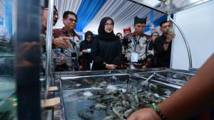 Ratusan-pelaku-industri-udang-dari-berbagai-daerah-di-Indonesia-berkumpul-di-Banyuwangi.jpg