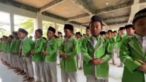 Ratusan-siswa-MIUS-Lamongan-menggelar-salat-gaib.jpg