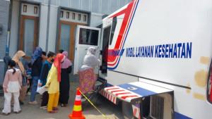 Ratusan-warga-menjalani-tracing-TBC-dari-Dinas-Kesehatan-Kabupaten-Kediri.jpg