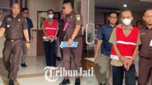 Sosok-Kepala-SMK-2-PGRI-Ponorogo-yang-melakukan-korupsi.jpg