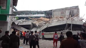 Struktur-Bangunan-Musala-Ponpes-Al-Khoziny-Diduga-Tak-Kuat-Ketua-RT-Santri-Minta-Izin-Ngecor.jpg