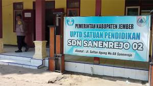 Suasana-di-lingkungan-SDN-Sanenrejo-02-Kecamatan-Tempurejo.jpg