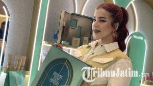 Tasya-Farasya-kenalkan-produk-terbaru-Wardah-di-Surabaya.jpg