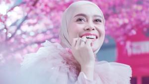 Terkesan-Lesti-Kejora-ivwc3e8.jpg