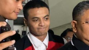 Vadel-Badjideh-nangis-dituntut-penjara-12-tahun.jpg