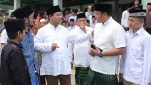 Wakil-Ketua-Komisi-B-DPRD-Jatim-Chusni-Mubarok-saat-bersama-Presiden-Prabowo.jpg